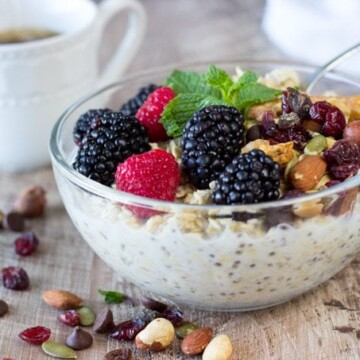 Power Breakfast Bowl ( Oats, Fruit and Nuts)