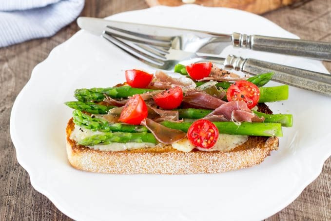 open face greyere proscuitto and asparagus-simplehealthykitchen.com_