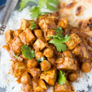 Crokpot Indian Butter Chickpeas